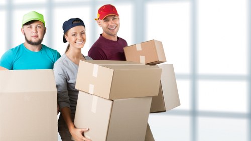 Local removals and storage service supporting a Palmers Green move