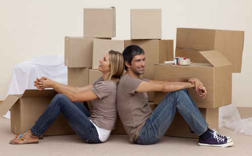 Family using mobile self storage in Palmersgreen during a house move