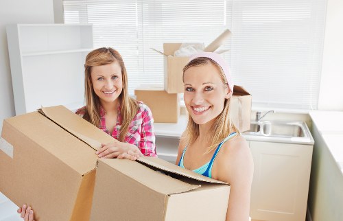 Organised storage spaces at Palmersgreen Storage for everyday convenience